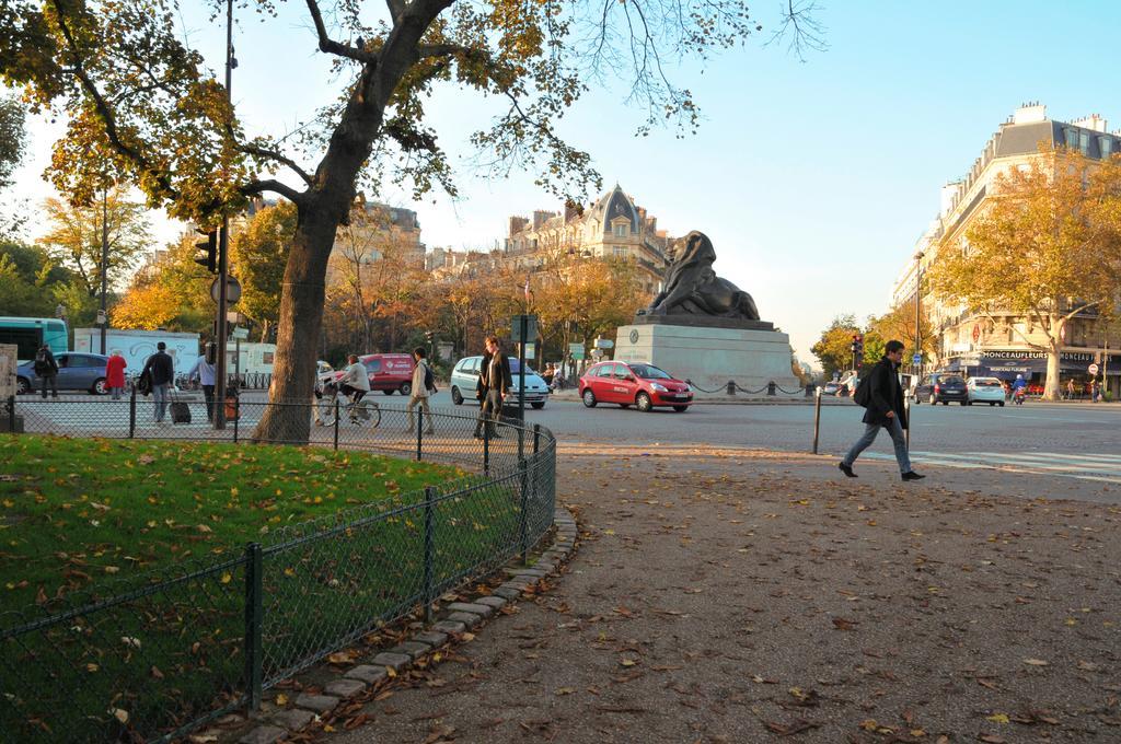 Hotel Du Lion Parigi Esterno foto